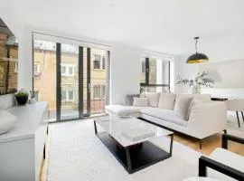 Luxury Central Mayfair Townhouse with A/C 3BR 3BA