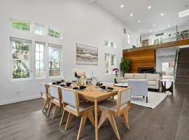 Sherman Oaks 5BR with Valley Views by Colby and Conrad
