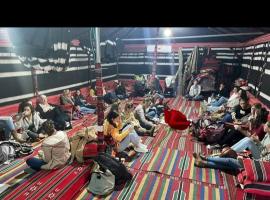 חאן לקיה，Kramim的豪華帳蓬