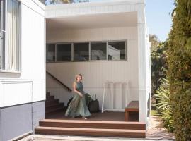 The Pavilions at Pearl, hotel in Pearl Beach