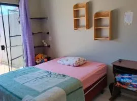 Quarto Privativo com Ár-condicionado a 4km do Beto Carrero e Aeroporto