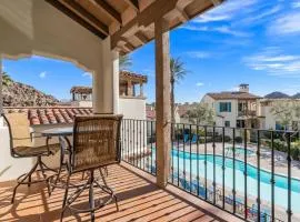 L44 Luxurious 2 Story Townhome - Newly Remodeled! condo