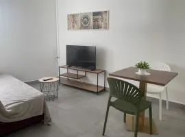 Zen and cozy escape between sea, mountain and river