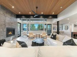 Aerial Grace Lakeside – 4BR Luxury w/ Private Beach, Pier, Sauna