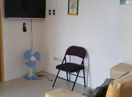Mel's Place Batangas City Unit 4 Sta Rita 2 Bedroom House w Free Parking, Google TV WIFI 4 Guests