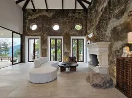 Luxury Home 7 min from Antigua with Volcano Views!