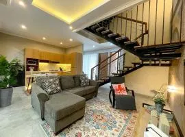 Arumdaun Villa, with Private Pool in Cigadung