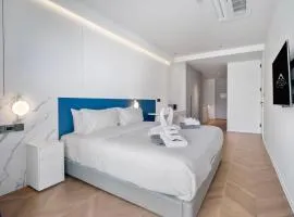 Premier BEACHFRONT 3BR Apartment E333