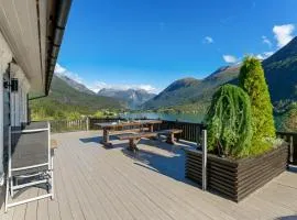 Luxury cabin with amazing views