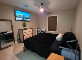 Modern/Retro Condo, hotel en High Point