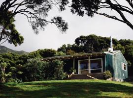 The Lazy Sailor - slow living retreat, hotel em Okupu