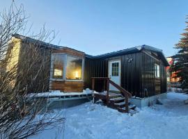 The Bear Road, hotel in Churchill