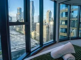 Deluxe 2-Bedroom City View Apartment with Pool & Gym