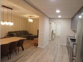 Esmeralda house apartamento espaçoso para 8 com garagem privada, Braga โรงแรมในบรากา
