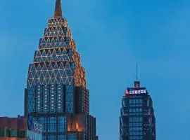 YANG TRAVEL Hotel 重庆解放碑洪崖洞店