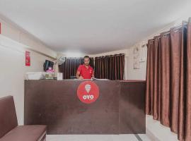 OYO Flagship 70403 Chinar Inn, hótel í Dam Dam