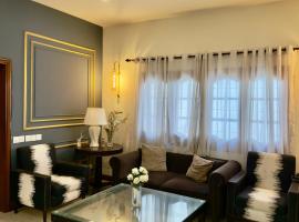 Villa Splendid Phase 8, spa hotel in Karachi