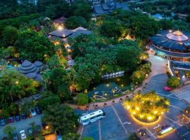 Riyuegu Hotsprings Resort, готель у місті Dongfu