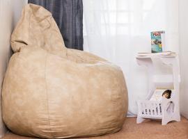 ZM Rooted Properties, hotel in Frankfort