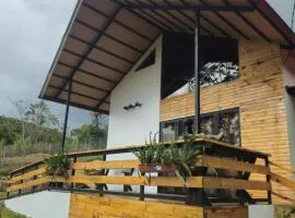 La Montaña Lodge - Oxapampa