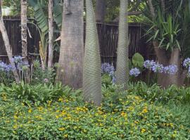 La Bushka Guesthouse, hotel in Bela-Bela