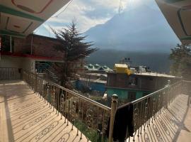 Goddess conection, &xi;&epsilon;&nu;&omicron;&delta;&omicron;&chi;&epsilon;ί&omicron; &kappa;&omicron;&nu;&tau;ά &sigma;&tau;&omicron; &Alpha;&epsilon;&rho;&omicron;&delta;&rho;ό&mu;&iota;&omicron; Kullu&ndash;Manali - KUU, Kasol