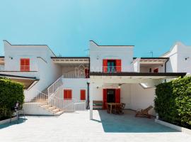 Orange Sun - Chiusurelle Village, hotel din Torre Lapillo