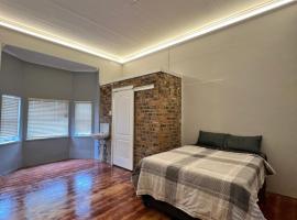 Kings Park Lodge, hotel di Durban