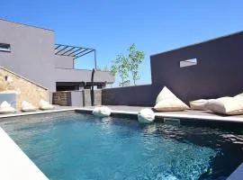 Villa House S by Villas Guide