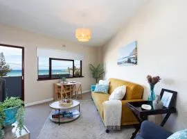 Beach Front Retreat in Fish Hoek