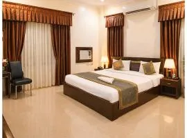Hotel A- Grand Residency Near Vishwanath temple - Free Wi-Fi & Restaurants - Air conditioning Room- Best Budget Hotel
