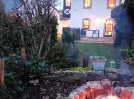 Eifel Duitsland fraai vakantiehuis met tuin: Eisenschmitt şehrinde bir otel