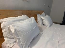 Lege Bonoua, Hotel in Bonoua