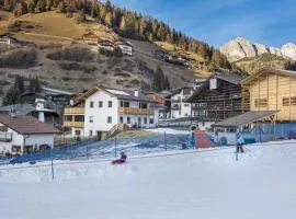 Tieja Panoramic Lodge