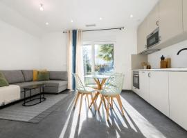 Strasbourg Appartement Moderne 7 min du Centre en Train Terrasse & Parking Gratuit, hotel in Mundolsheim