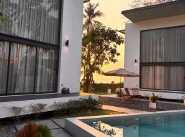 Meet Up Villa โรงแรมในBan Nai Khao