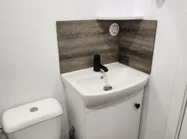 Chalet avec bain nordique et piscine Chambre d'hôtes La Siesta