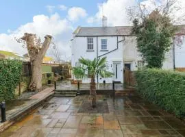 1A Coastguard Cottages