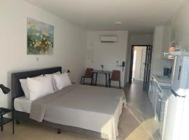 Rimini Balcony Studios、パフォスのホテル