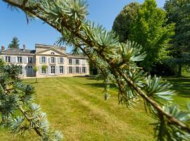 Château de Luzières, hotel in Conty