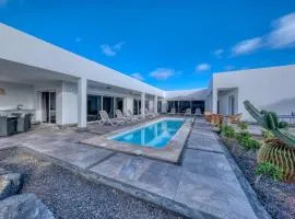 Casa Eden- Villa de Lujo en un entorno naturista