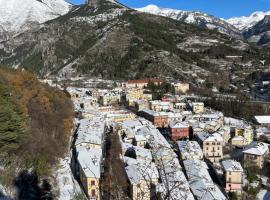 Au cœur de Tende, hotel a Tende (Tenda)