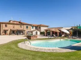 Il Podere - Rustic Charm in Tuscany