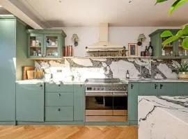 Veeve - Tennyson House