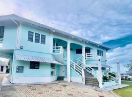 Buccoo Breeze Suites, hotel en Buccoo