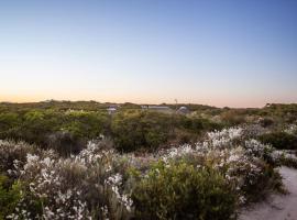 West Coast Luxury Tents, luxusn&iacute; kemp v destinaci Dwarskersbos