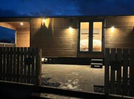 Mill House Farm Pods- Kingfisher, hotel a Pilling
