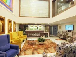 Hotel Oxmo Delhi Airport With Free Aiport Drop