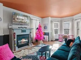 Game Room 10 Min to Trails