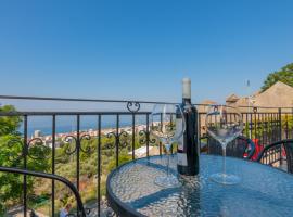 Holiday Home Ane - Makarska by Villas Guide, hotel in Makar